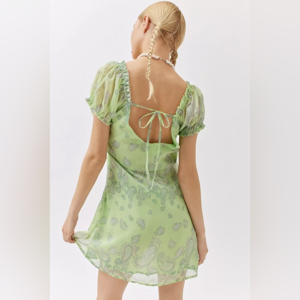 Urban Outfitters Becca Printed Puff Sleeve Mini Dress - Picture 2 of 11